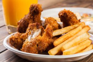 CHICKEN WINGS & FRIES